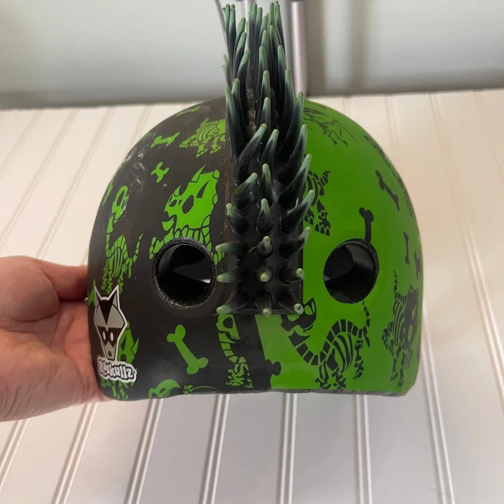 Raskullz Rad-A-Saurus Rex Mohawk Kids Bike Helmet Green Black XS Toddler 3+